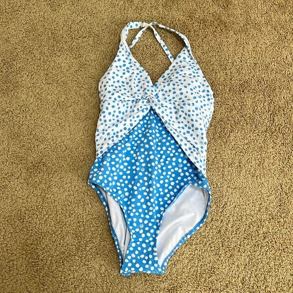 NWOT! Lilly pulitzer SZ 4, Malvie zanzibar blue dot one piece swimsuit.